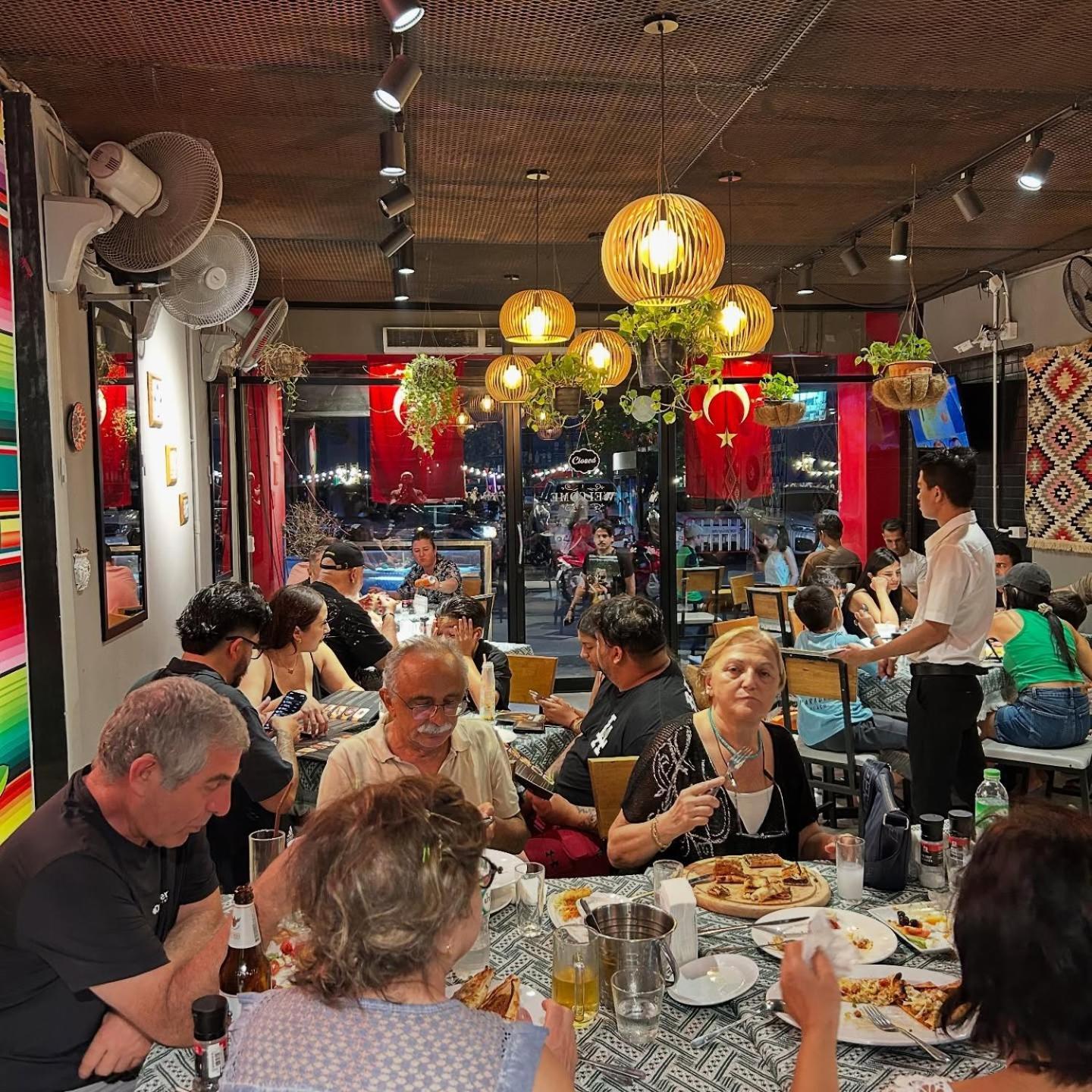 The Taksim Patong Beach Hotel Bagian luar foto