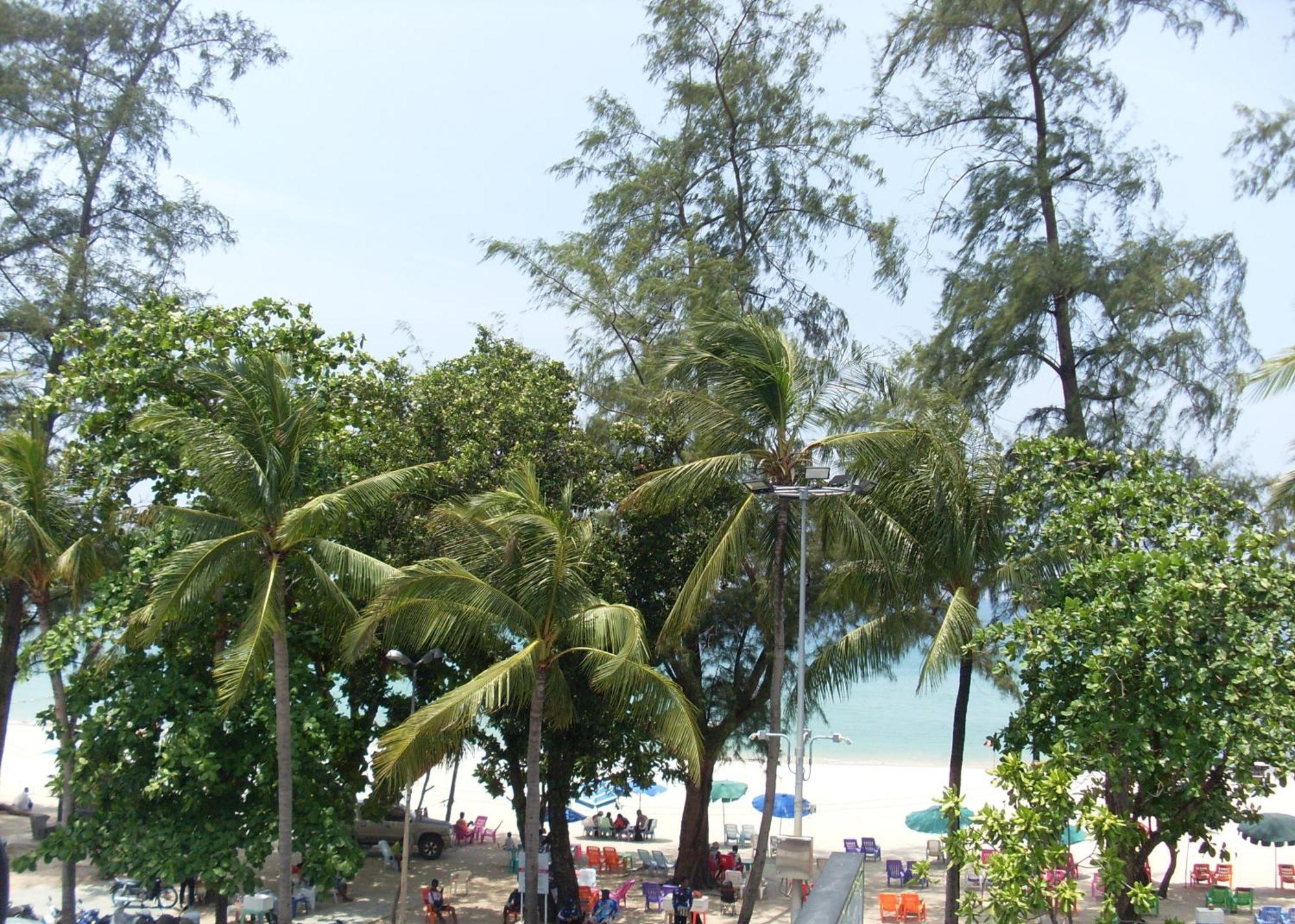 The Taksim Patong Beach Hotel Bagian luar foto