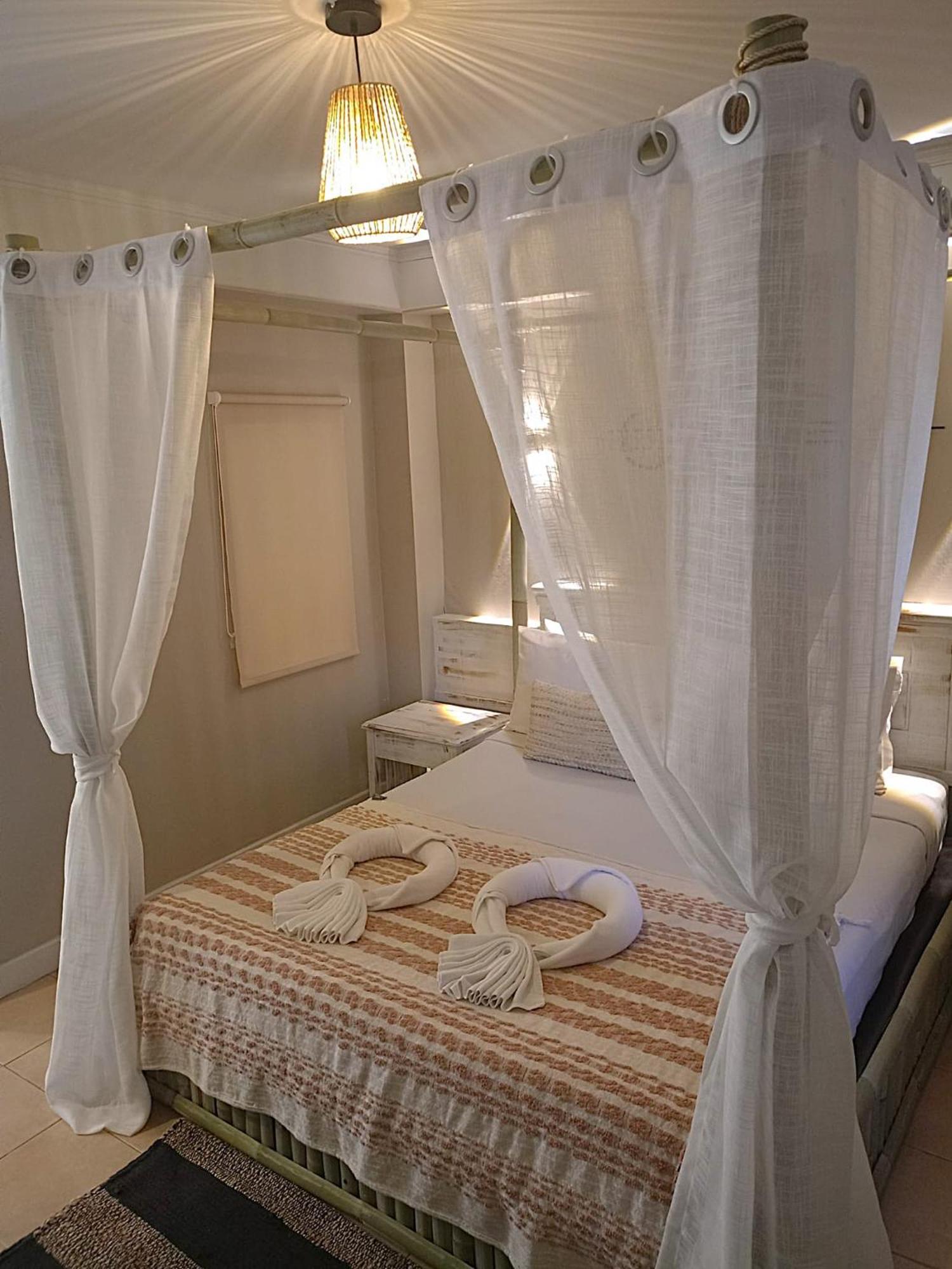 The Taksim Patong Beach Hotel Bagian luar foto
